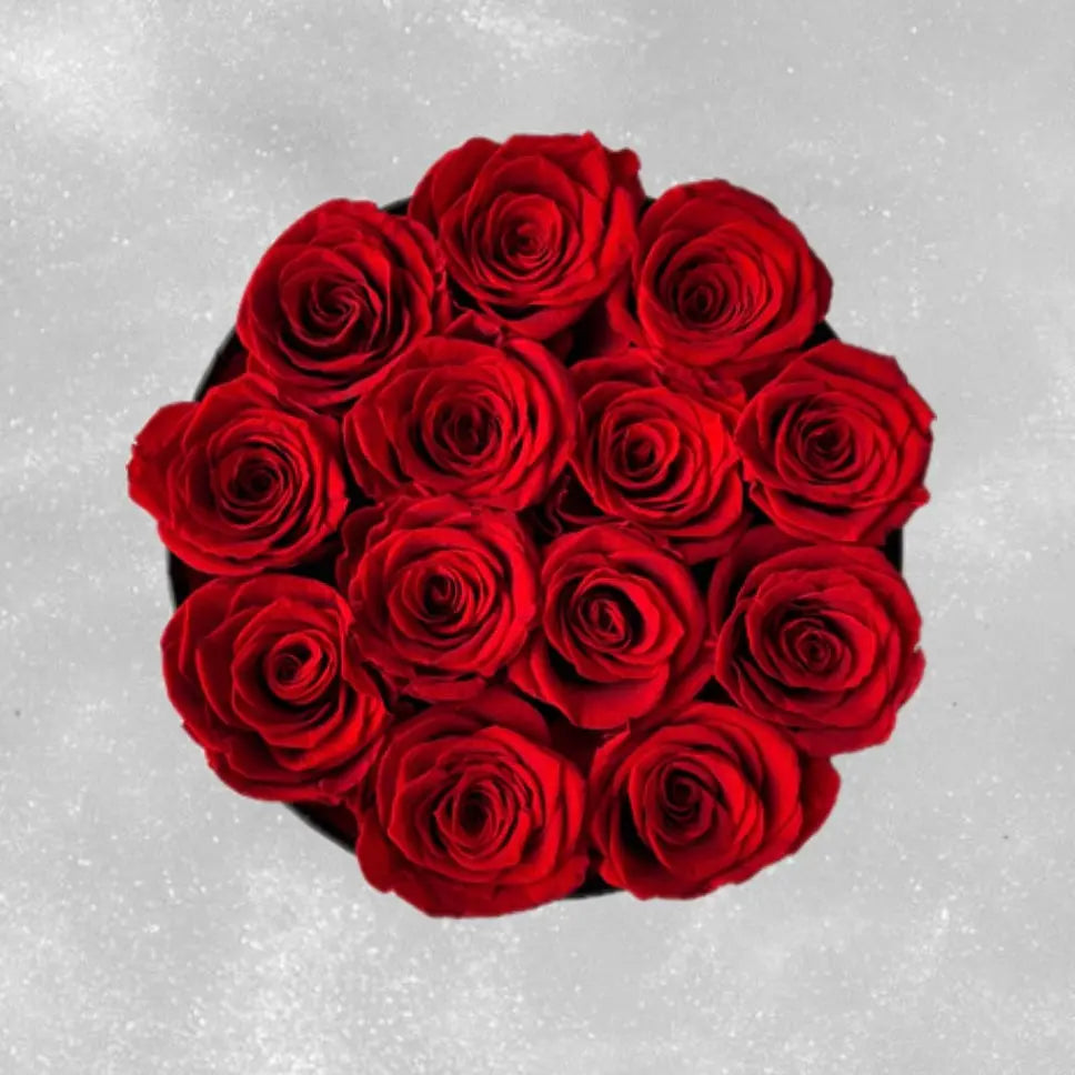 Flower box noir avec 12 roses éternelles rouge LUXURY FLOWERS