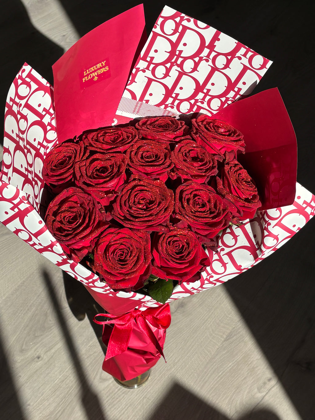 Bouquet de roses fraîches pailletée, livraison express LUXURY FLOWERS